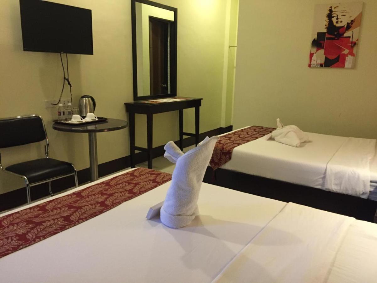 Hollywood Suites General Santos City Eksteriør bilde